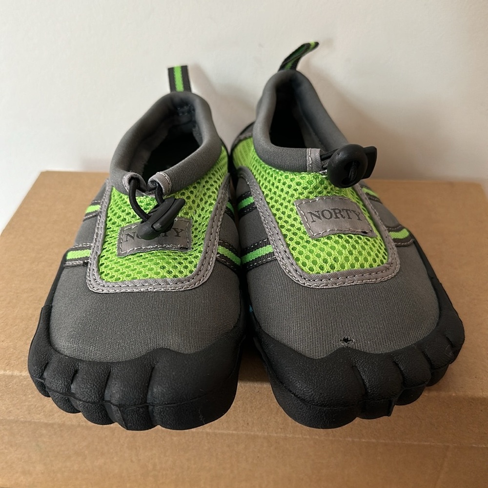 Norty * Aqua shoes. Water shoes. Pool shoes*